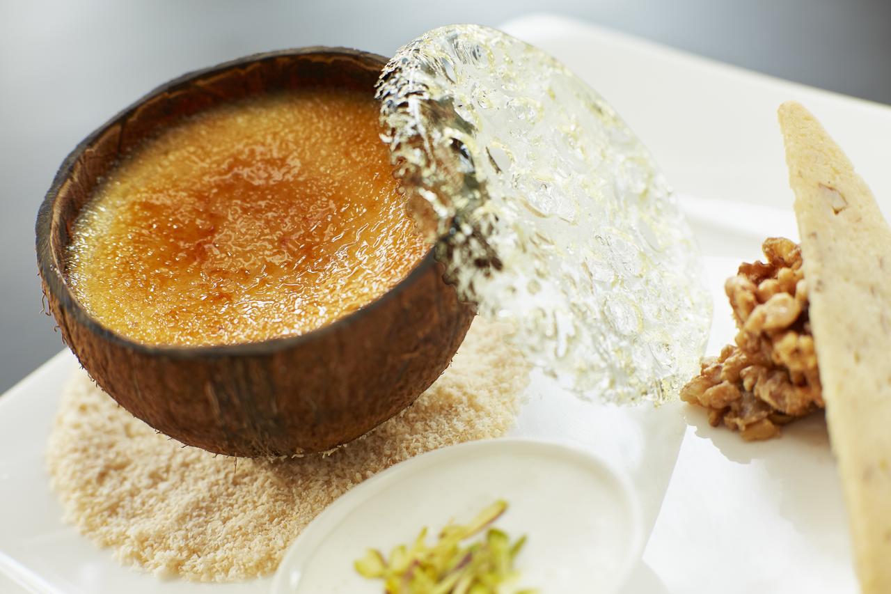 Hotel Taj Swarna, Amritsar Exterior foto A crème brûlée